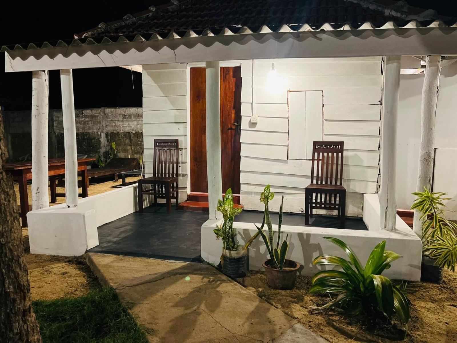 Little Fairy Home B&B Arugam Bay Exterior photo