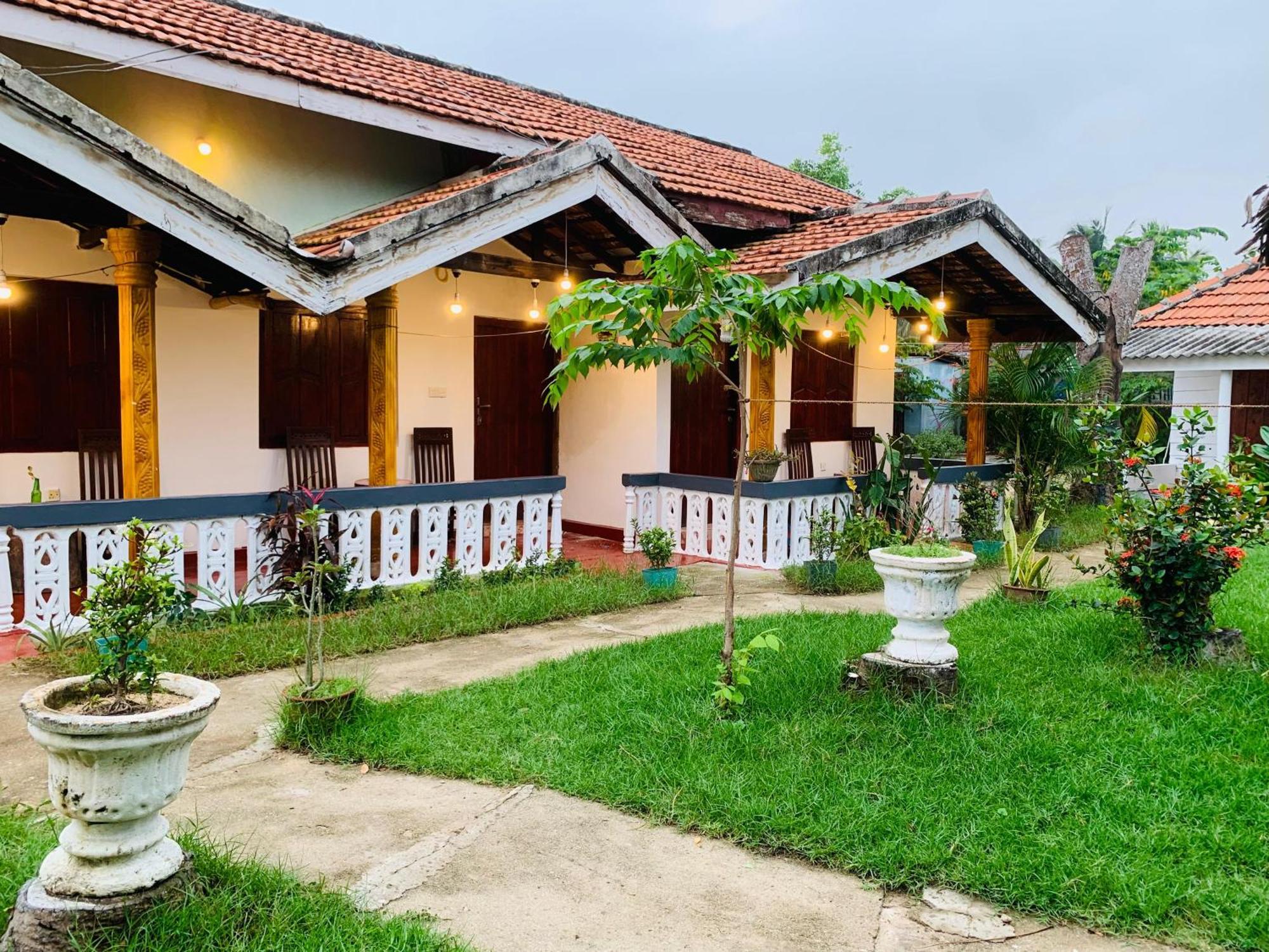Little Fairy Home B&B Arugam Bay Exterior photo