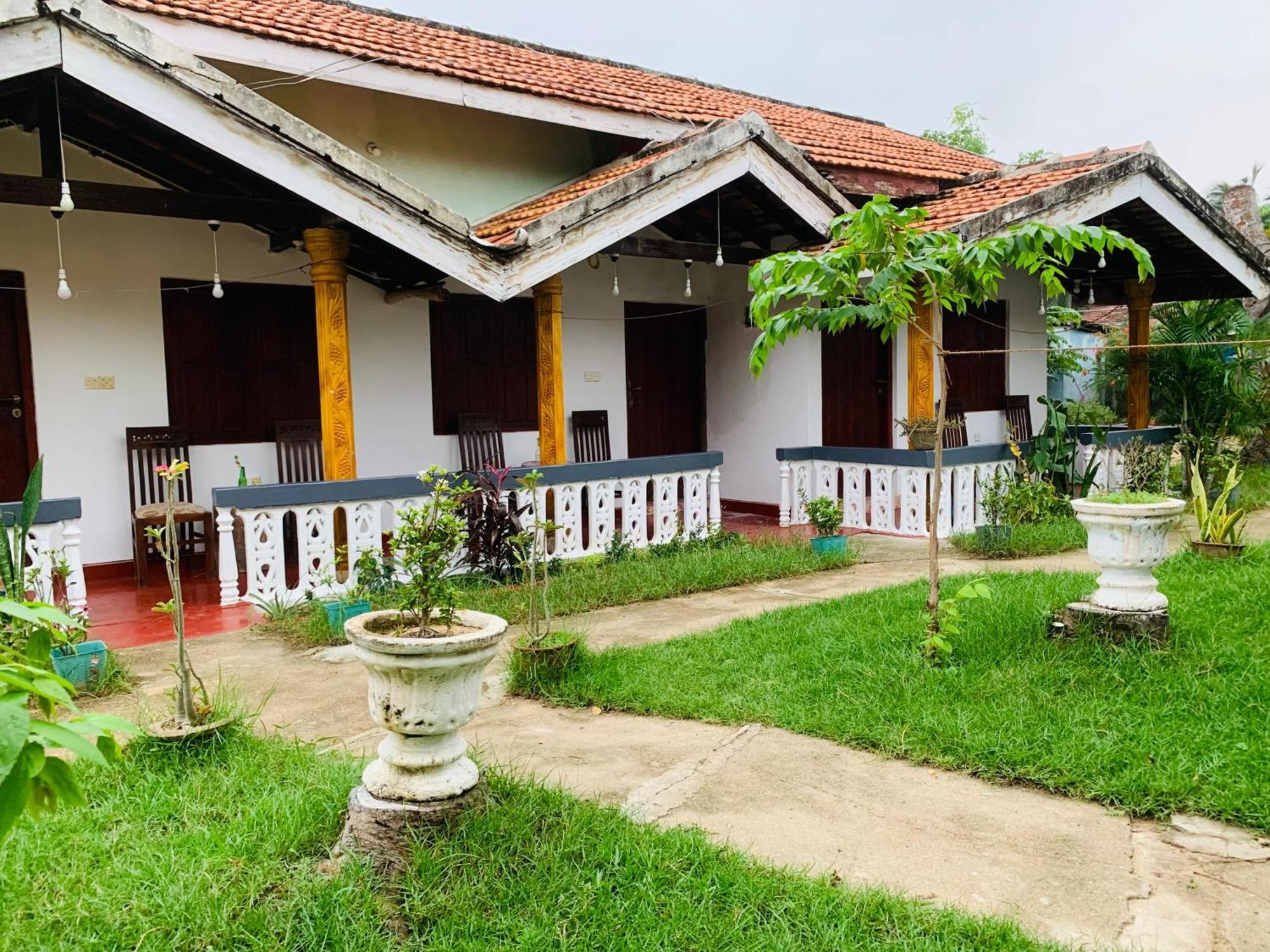 Little Fairy Home B&B Arugam Bay Exterior photo